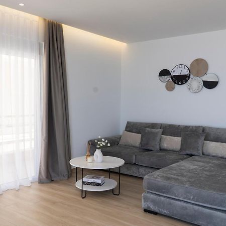 Mateo Apartments Sarande Bagian luar foto