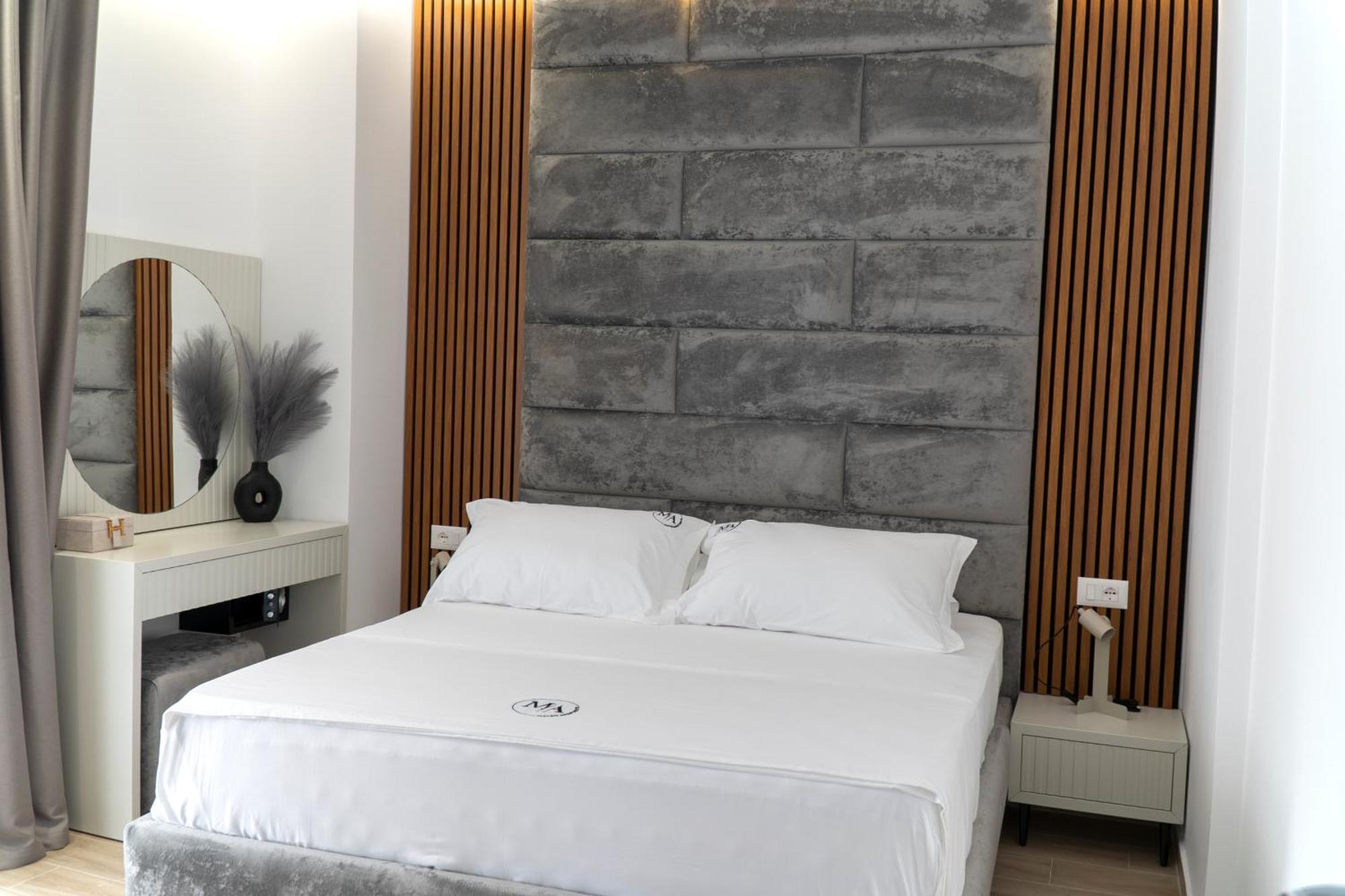 Mateo Apartments Sarande Bagian luar foto