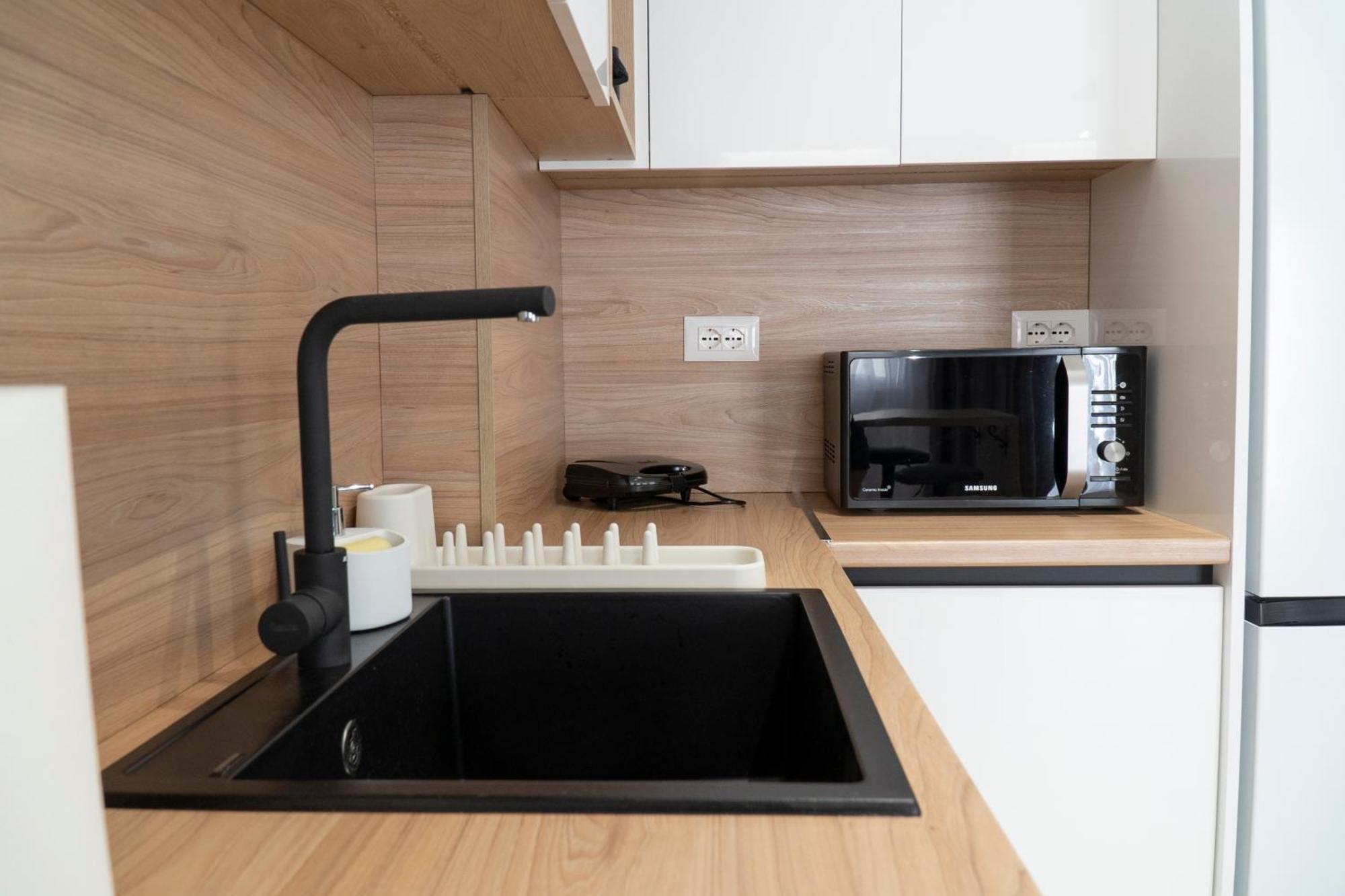 Mateo Apartments Sarande Bagian luar foto