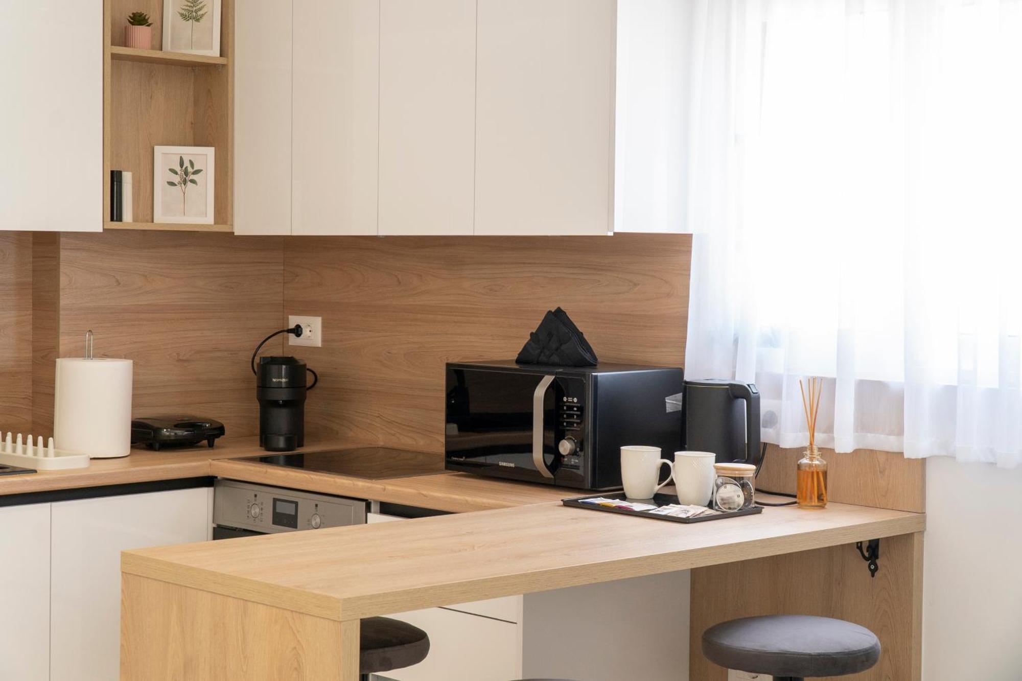 Mateo Apartments Sarande Bagian luar foto
