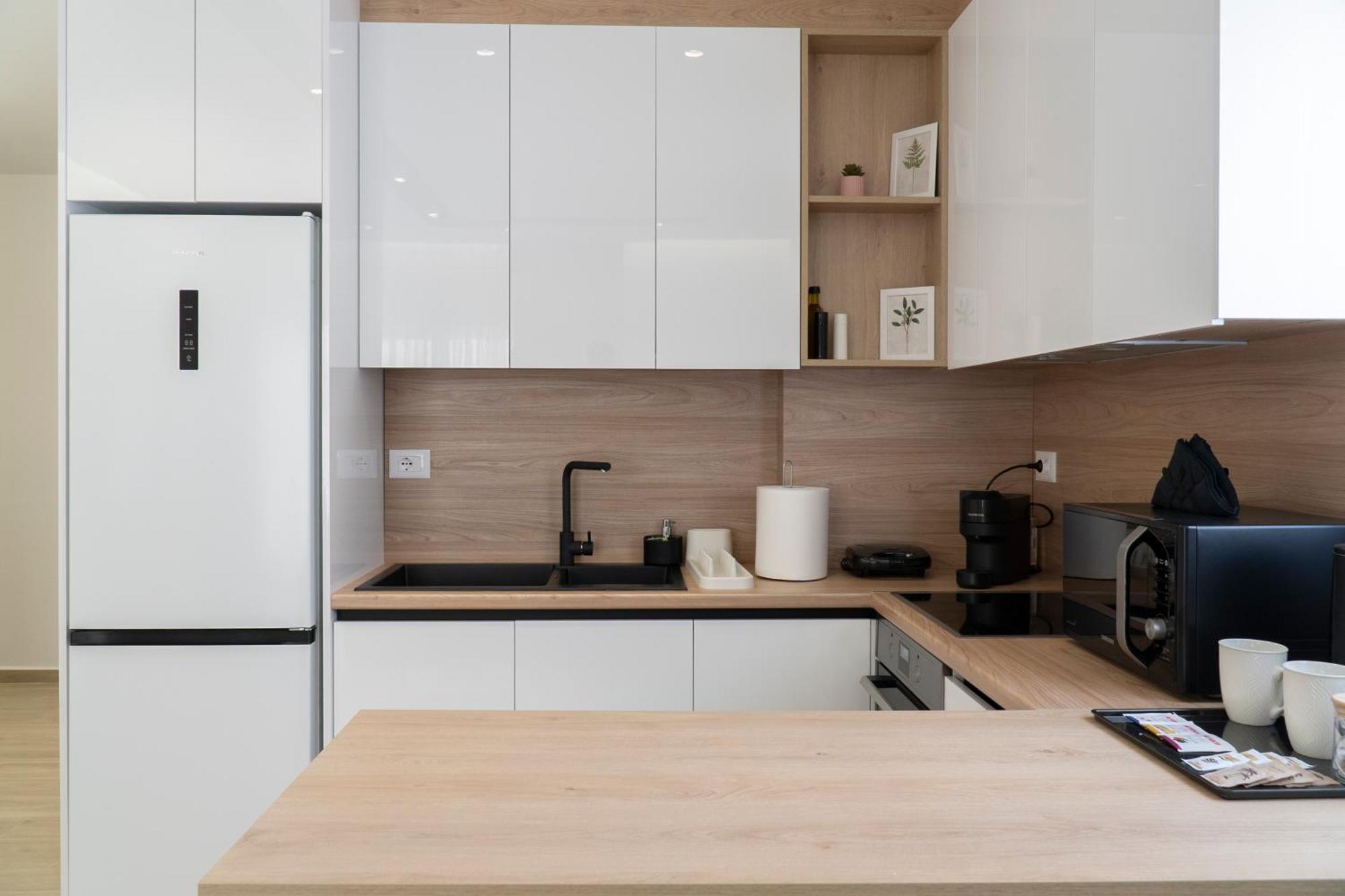 Mateo Apartments Sarande Bagian luar foto