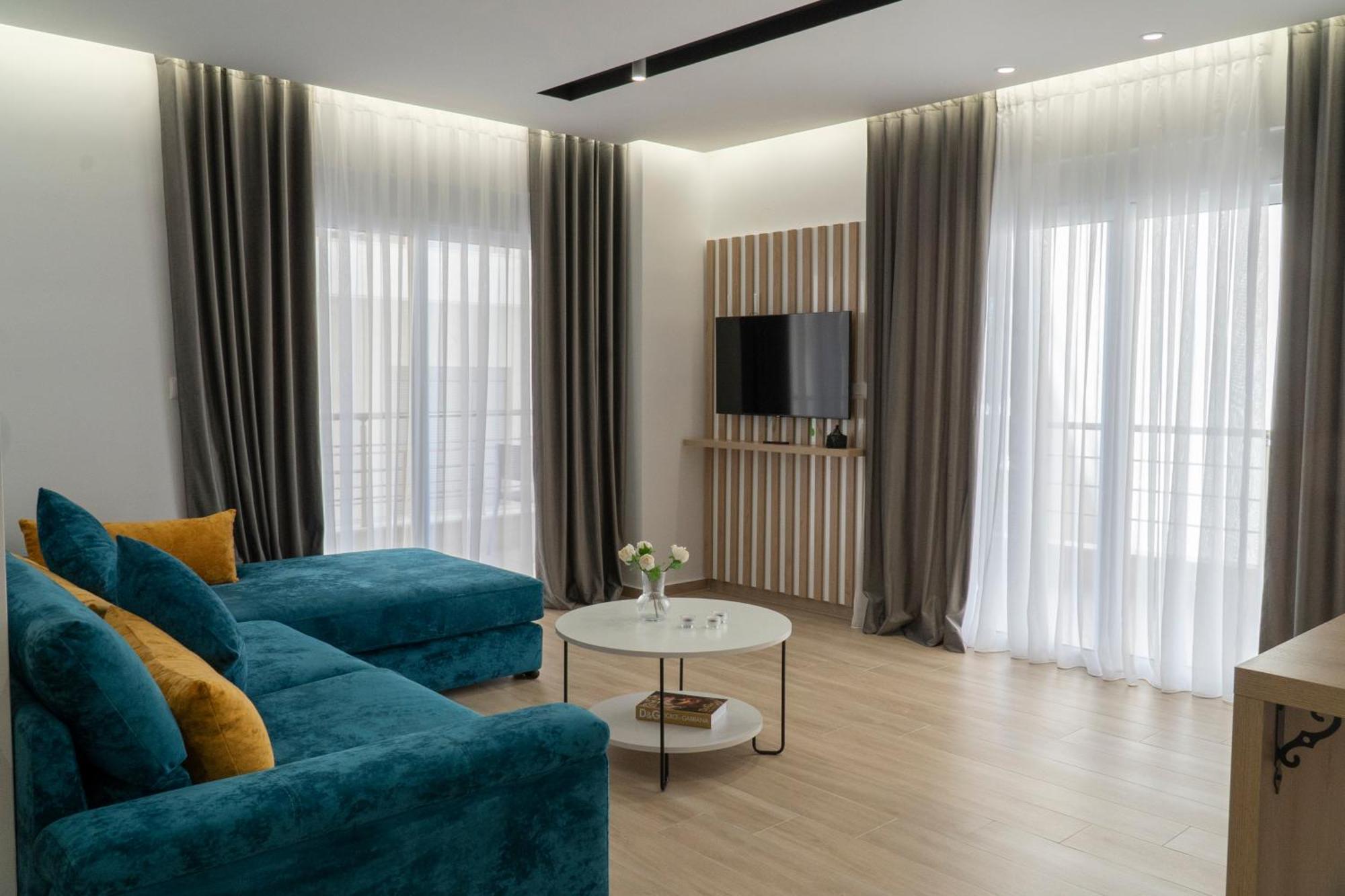 Mateo Apartments Sarande Bagian luar foto